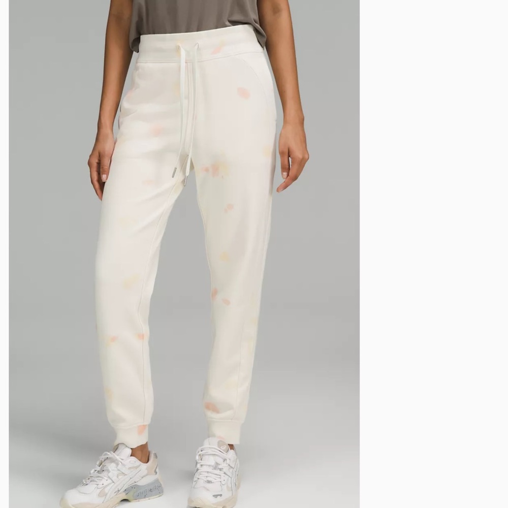 Lululemon | Scuba High-Rise Jogger